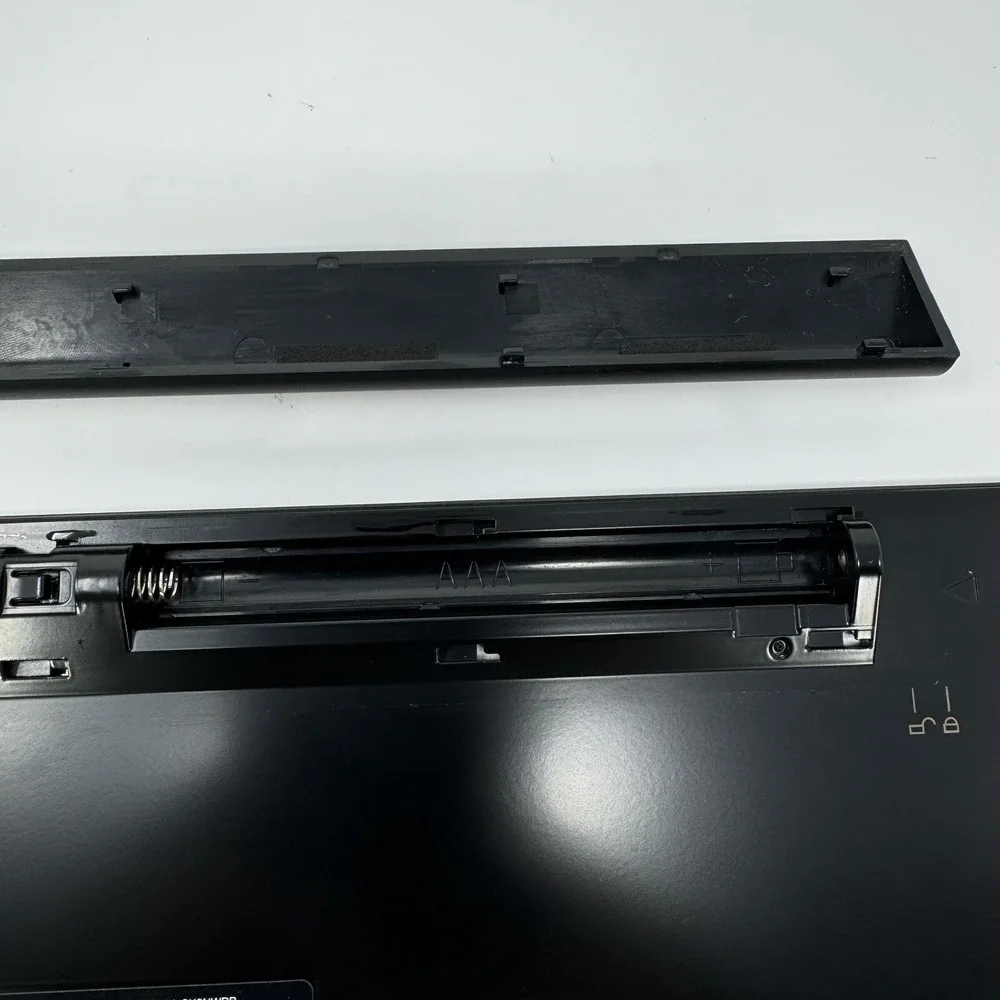 Samsung AA-SK2NWBB AA-SK2NWBB/US‎ Wireless Bluetooth Keyboard